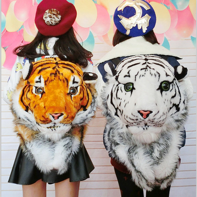 Plush tiger head shoulder backpack - Thumbnail 5