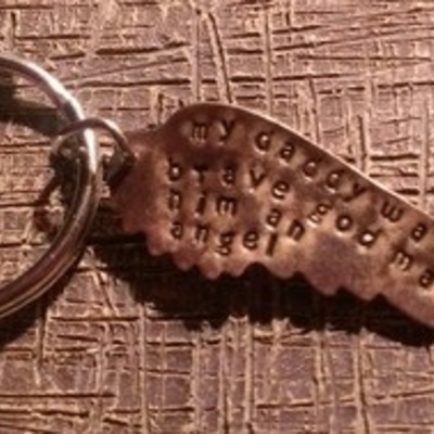 Angel wing keychain