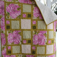 Green and Pink Poppy Baby/Toddler Quilt - Thumbnail 1