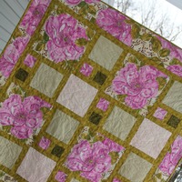 Green and Pink Poppy Baby/Toddler Quilt - Thumbnail 2