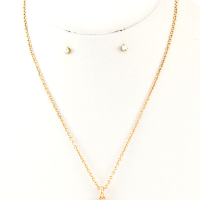 Hooting owl stone necklace