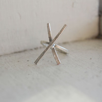 X marks the spot ring