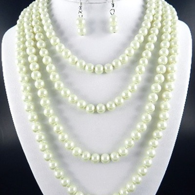 Pearl strand set