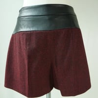 Dark red wool shorts mixed with black lambskin - Thumbnail 3