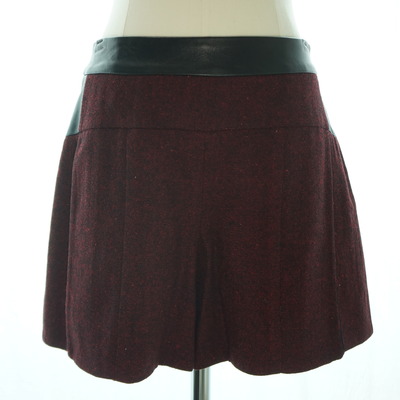 Dark red wool shorts mixed with black lambskin