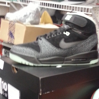 Air assault loverution qs glow in the dark