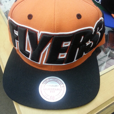Mitchell & ness nhl snap back philadelphia flyers