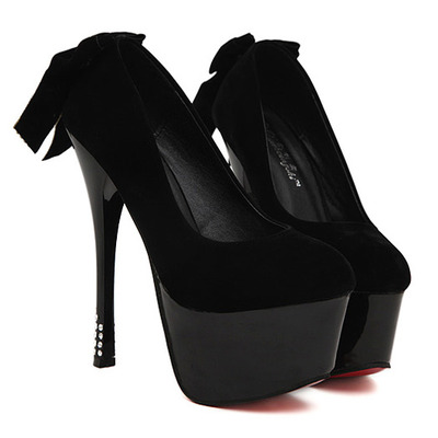 Ladies bow and rhinestone accent pumps