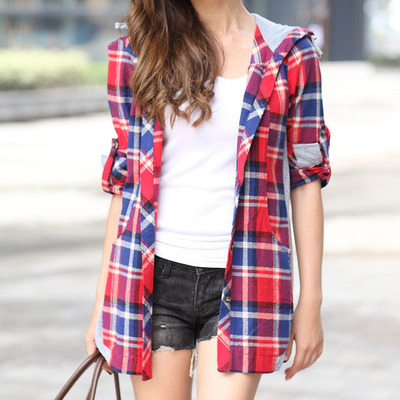Long sleeve plaid button up blouse