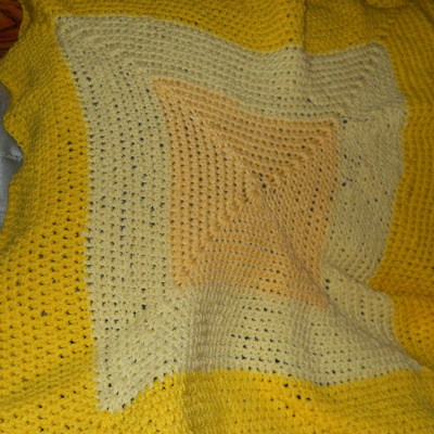2 color crochet baby blanket 