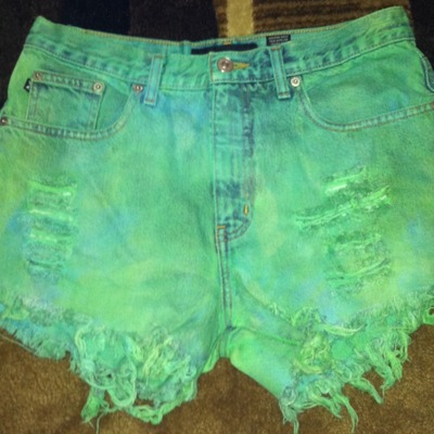 Size 8 frayed/dyed denim shorts