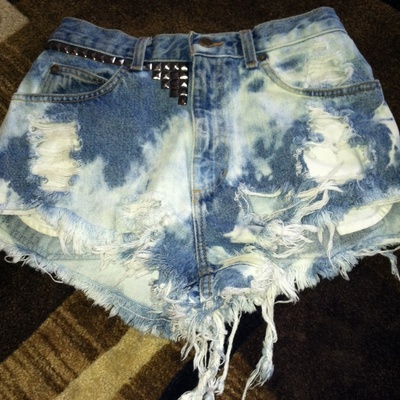 Size 2 frayed/acid wash/studded denim shorts