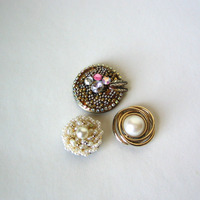 Orphan Vintage Earring Magnets in A Sweet Tin - Thumbnail 1