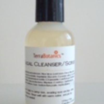 Cucumber chamomile facial cleanser 