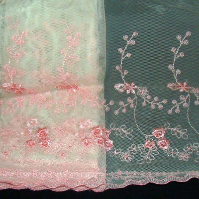 Lace border 06