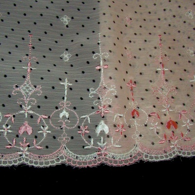 Lace border 13