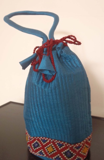 Tie-me-up momo bags: Royal Blue