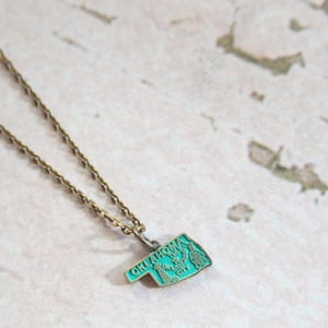 Gleeful Peacock Oklahoma Charm Necklace - Thumbnail 3