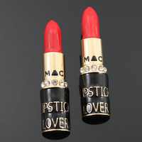 Lipstick Lover Stud Earrings - Thumbnail 1