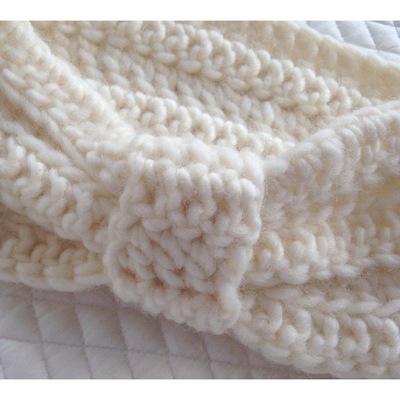 Bow headband in cream 