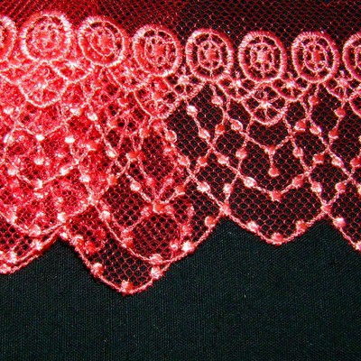 Lace border 28
