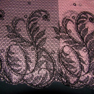 Lace border 37