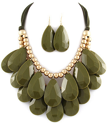 World Traveler Necklace in Olive