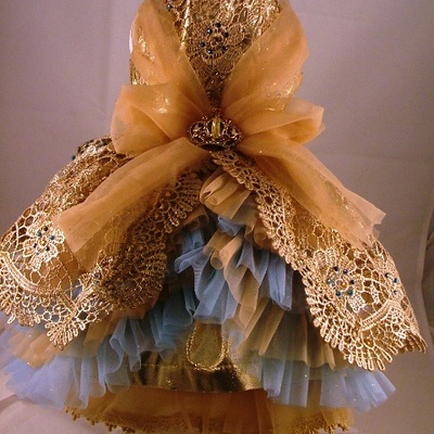 Portrait dress-style tt