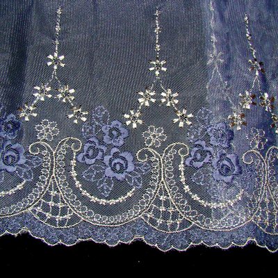 Lace border 59