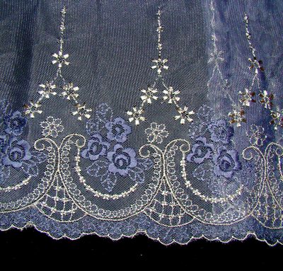 Lace border 59