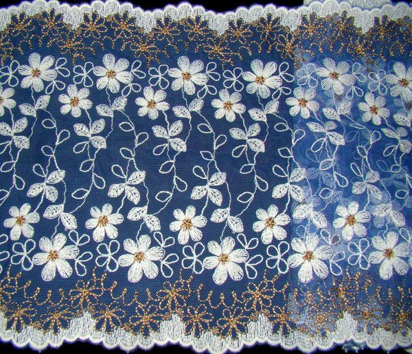 Lace Border 62
