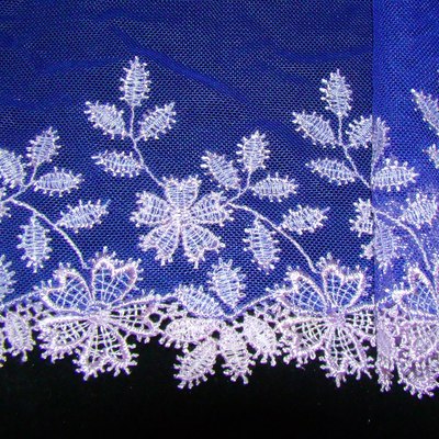 Lace border 63