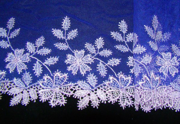 Lace Border 63
