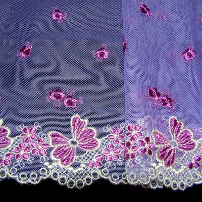 Lace border 66