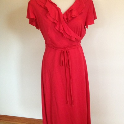 Red dress - Thumbnail 4