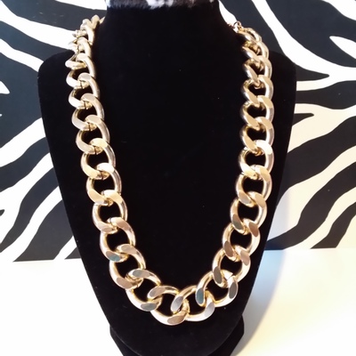 Chain link necklace - Thumbnail 3