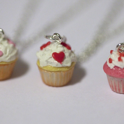 Free chian - kawaii cute miniature cupcake necklace 