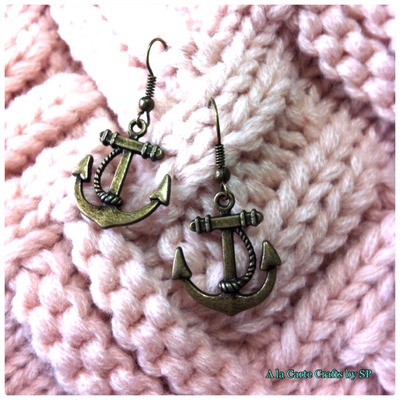 {earrings} anchor