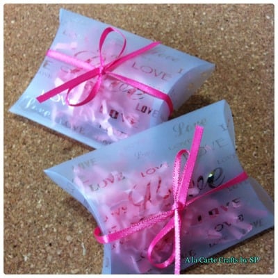 {earrings} 25 francs