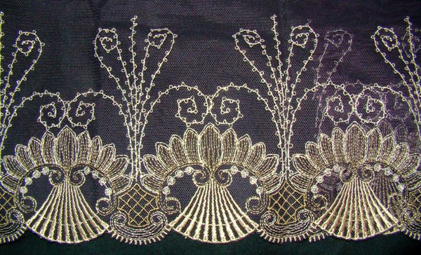Lace Border 75