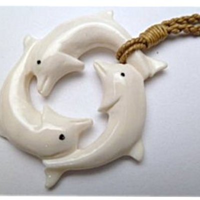 Carved circle of hawaiian dolphins pendant necklace