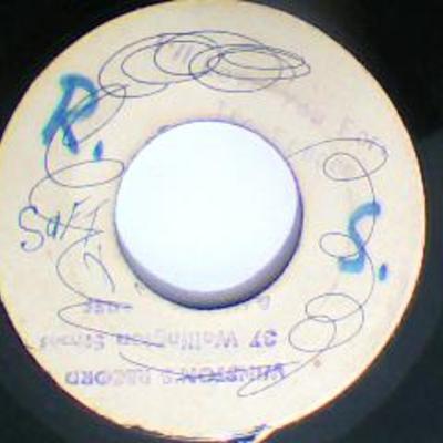 Matrix# fa 2256-3/2257-3-are you mine/i love you forever-the echoes-7"-vg