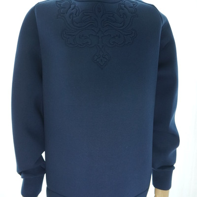 Not an ordinary sweatshirt with embossed detail and zipper in navy