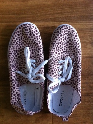 Daisy Print Keds