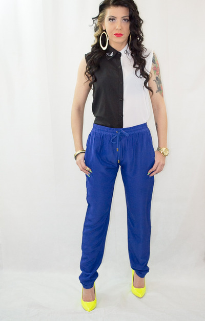 F-OFF Sleeveless Top