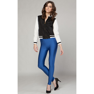 female hustler - the jacket - Thumbnail 4