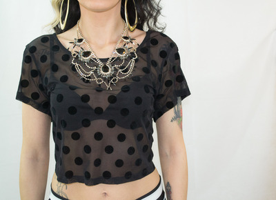 CROPPED FLOCKED POLKA DOT TEE
