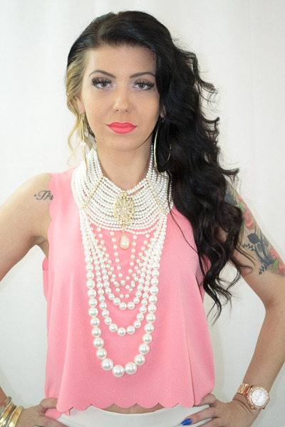 SCALLOP EDGE CROP TOP