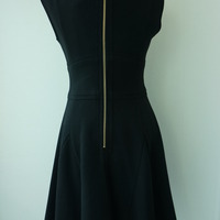 *Exceptional quality* Black sleeveless dress with flare  - Thumbnail 2