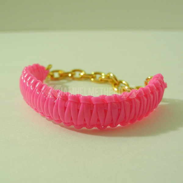 Mini Cobra Knot Bangle - Bright Pink